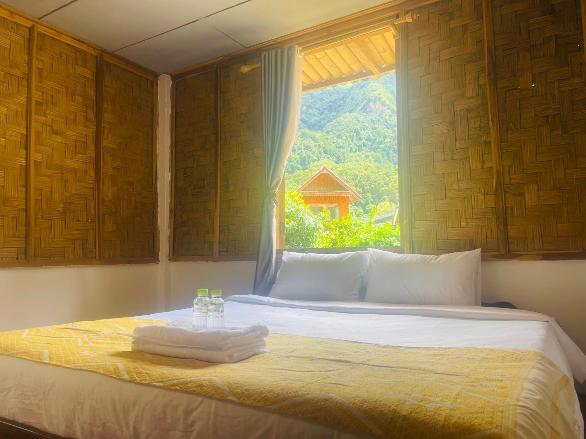 Nong Khiaw Ing Ing Mountain View Bed & Breakfast Dış mekan fotoğraf