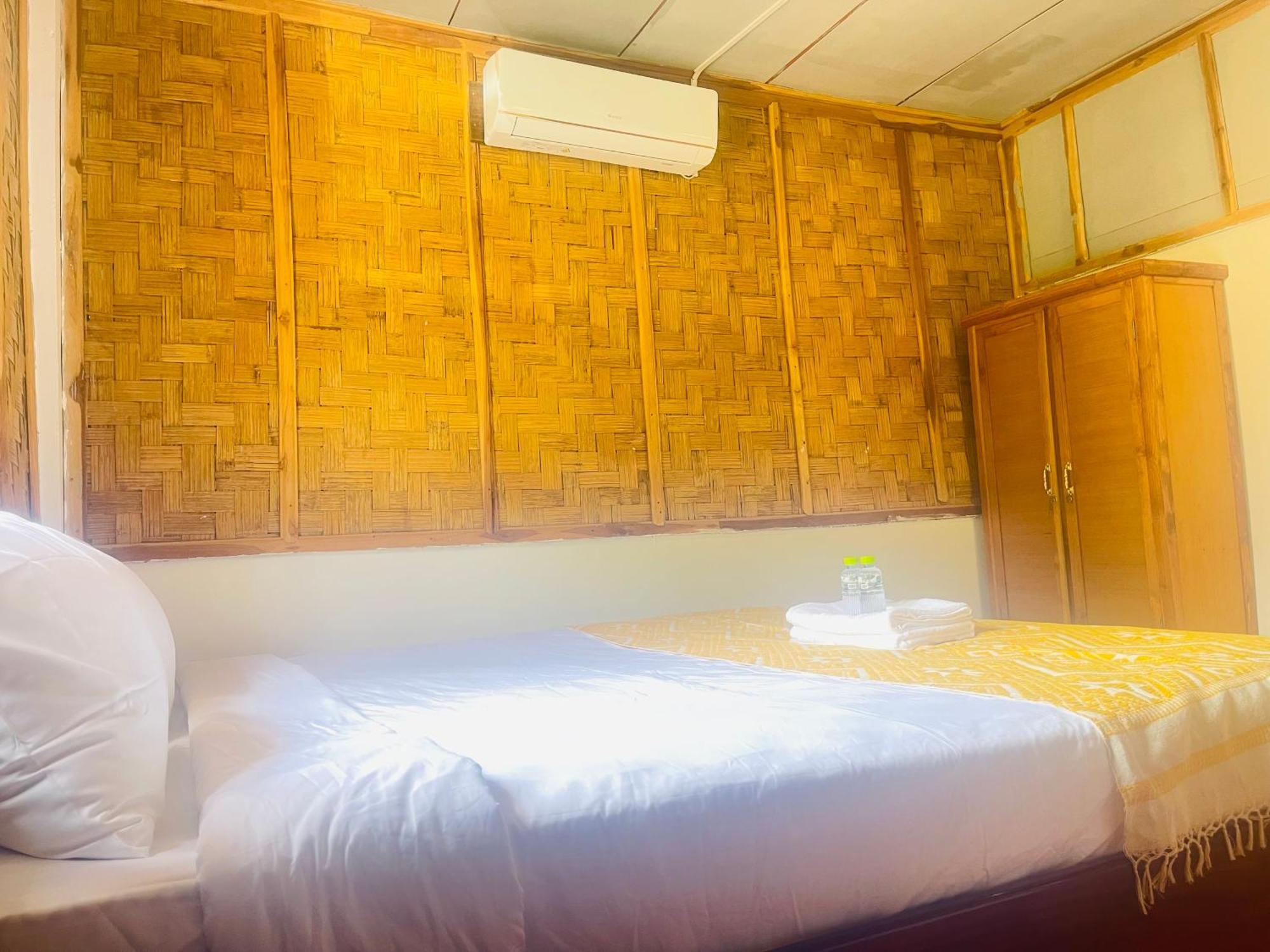 Nong Khiaw Ing Ing Mountain View Bed & Breakfast Dış mekan fotoğraf