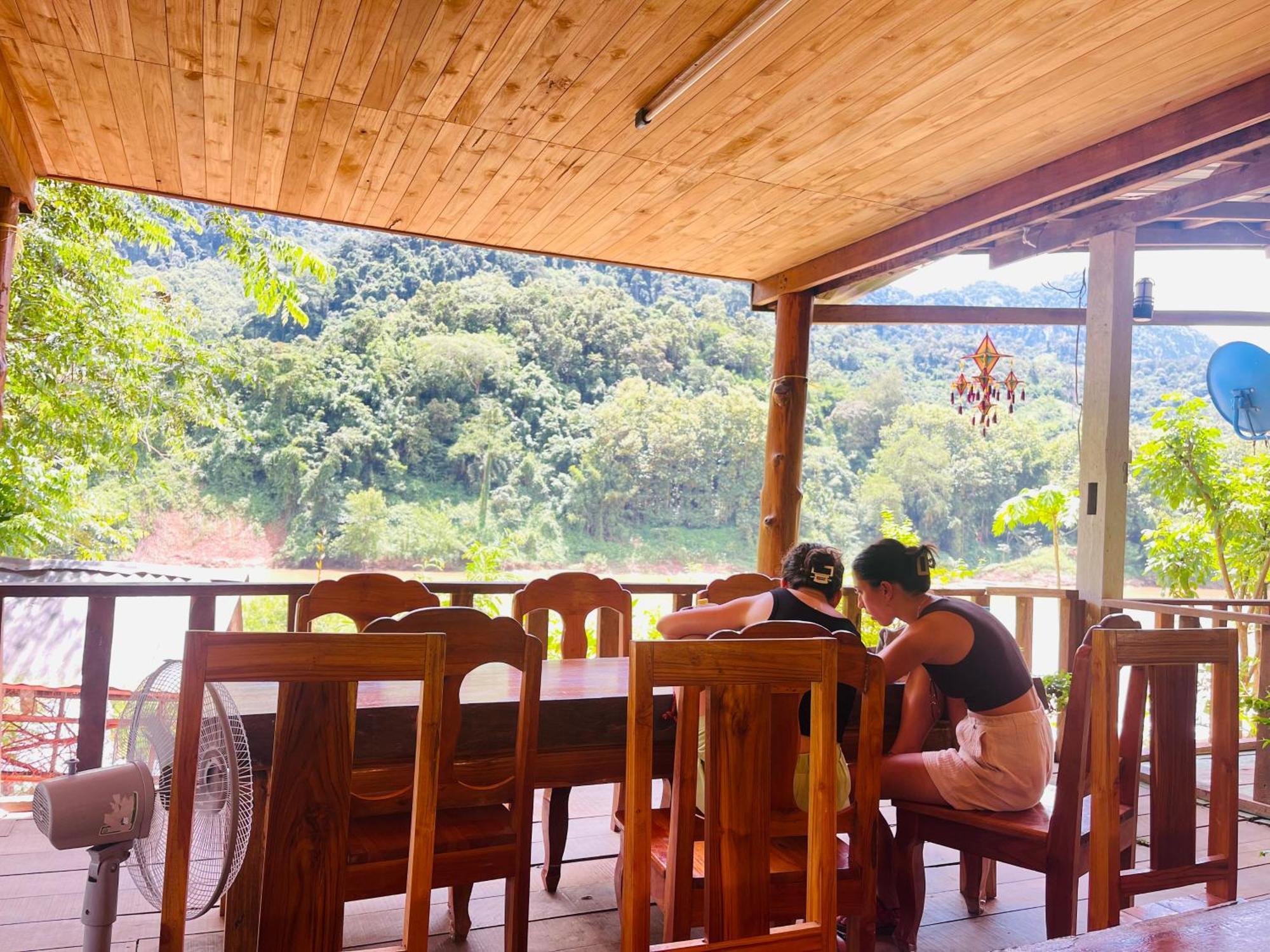 Nong Khiaw Ing Ing Mountain View Bed & Breakfast Dış mekan fotoğraf