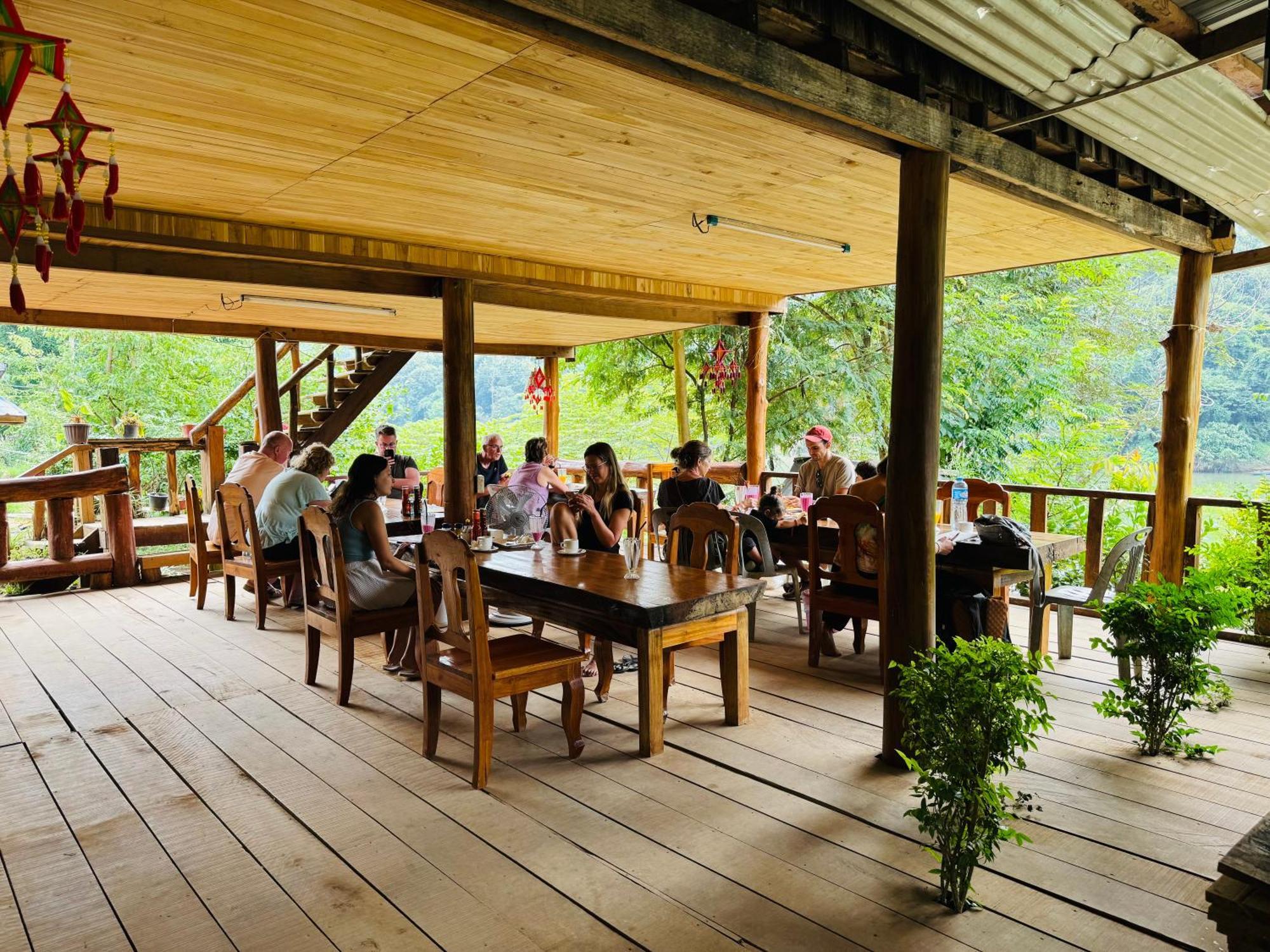 Nong Khiaw Ing Ing Mountain View Bed & Breakfast Dış mekan fotoğraf